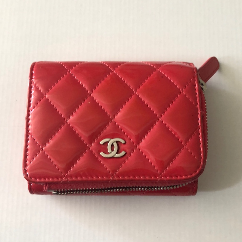 Chanel patent quilted compact Zip wallet dark pink